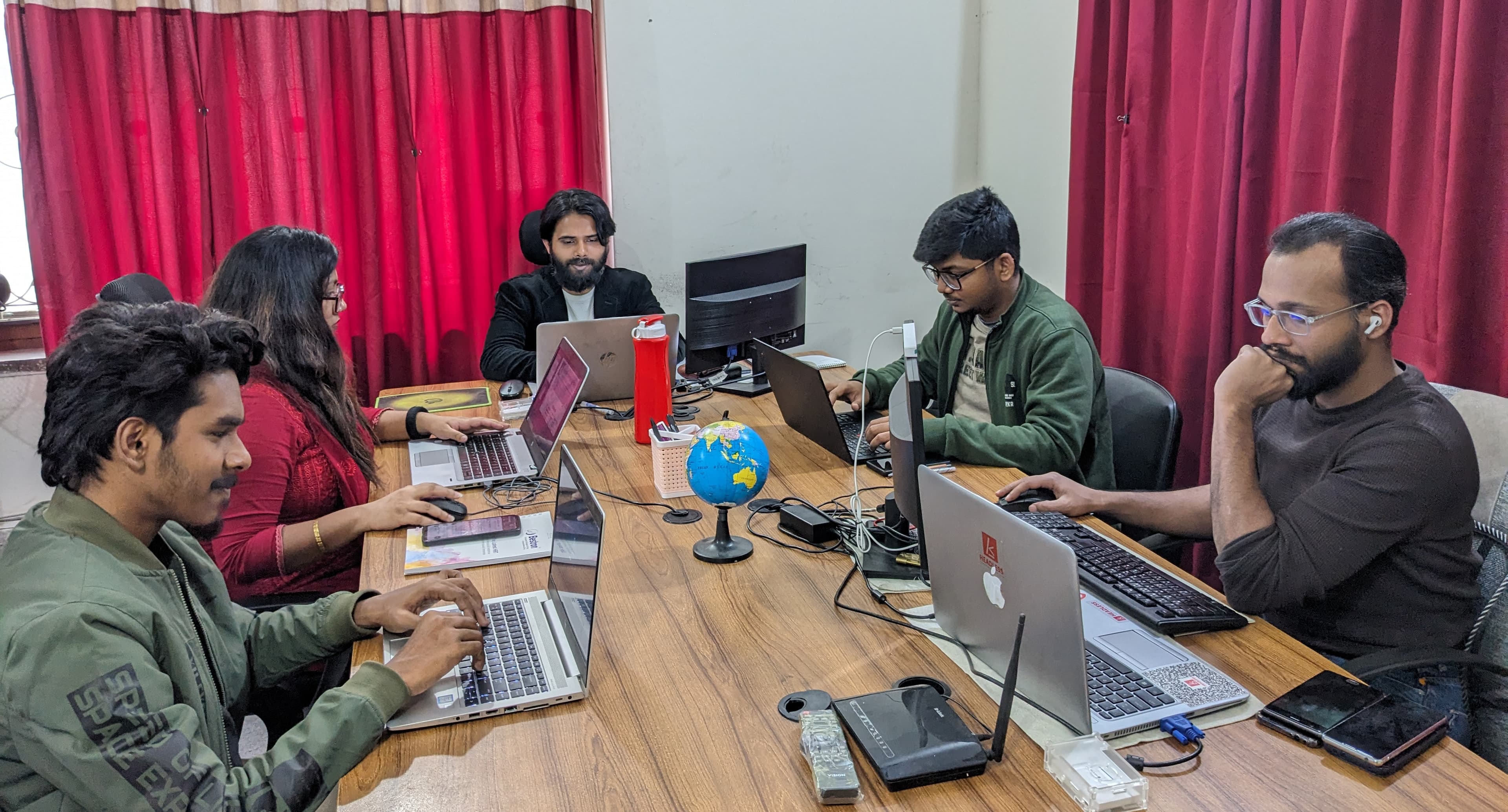 Headless Technologies Ltd